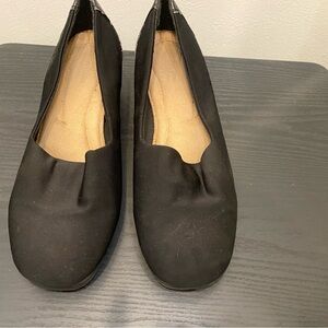 Comfort Plus by Predictions Black Flats